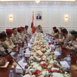 وزير الدفاع يجتمع بمبتعثي الدراسات العليا العسكرية في السودان