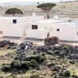 سقطرى: الامارات  تسلم 17 وحدة سكنية لأسر متضررة 