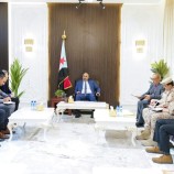 الرئيس القائد عيدروس الزُبيدي يطّلع على آخر الجهود الأممية لوقف إطلاق النار وإحلال السلام