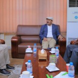 نائب رئيس الهيئة الوطنية للإعلام الجنوبي يلتقي نائب وزير الصناعة والتجارة