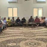 محافظ سقطرى يدشن عملية تسليم مشروع المباني السكنية للأيتام المقدمة من فاعل خير اماراتي للجهات المنفذة
