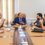 وزير النقل يناقش مع وزير الأشغال العامة والطرق تسهيل حركة شاحنات نقل الحاويات