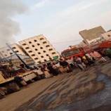 حريق يلتهب معملاً لصناعة الورق بالمنصورة