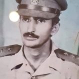 قائد اللواء الاول دعم واسناد العميد نصر اليافعي يعزي في وفاة اللواء صلاح بن سعادين