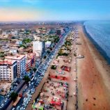 عدن.. وفاة شخصين اختناقًا داخل سيارتهما على الساحل