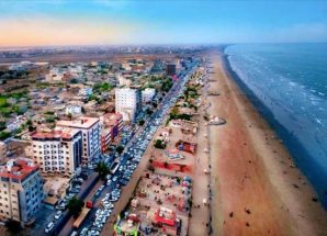 عدن.. وفاة شخصين اختناقًا داخل سيارتهما على الساحل