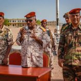 قائد لواء الريان بالمنطقة العسكرية الثانية يكرم المبرزين في رماية الأسلحة المتوسطة والخفيفة تقديراً لتميزهم