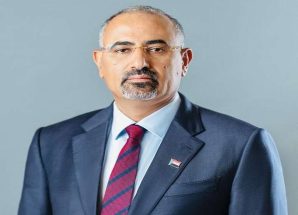 الرئيس الزُبيدي يُعزّي بوفاة الشيخ عبدالرحمن حجري