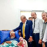 فريق من الجمعية الوطنية يطمئن على صحة العميد مبارك هندي بمستشفى عبود العسكري بالعاصمة عدن