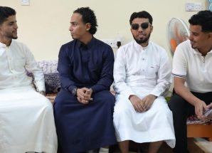 السقاف يزور الدكتور عبدالرحيم اليافعي ويشيد بإصراره وتفوقه العلمي