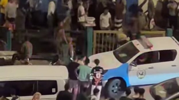 وفاة شخص وإصابة إثنان إختناقا بدخان مولد كهربائي في محل للبهارات في المعلا