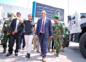 عودة الرئيس الزُبيدي تنعش آمال شعب الجنوب بتحسن الأوضاع المعيشية