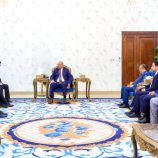 الرئيس الزُبيدي يؤكد حاجة بلادنا إلى الخبرات الصينية لإعادة تأهيل قطاع الكهرباء