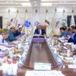 وزير النقل يجتمع برؤساء قطاعات الوزارة والهيئات التابعة لها للبحث في الانجازات المحققة