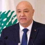 الرئيس اللبناني : لا تراجع عن قرار حصرية السلاح بيد الدولة
