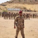 العميد اليافعي يتفقد جاهزية القوات في المحفد بأبين