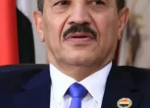 توقيف وزير الخارجية في حكومة الحوثيين بمطار عدن أثناء مغادرة البلاد