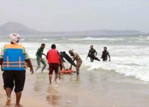 خفر السواحل ينقذ 7 حالات غرق خلال موسم البلدة في المكلا