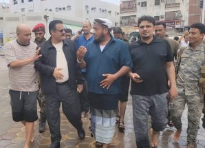 الداؤودي” والحسيني” يشرفان على أعمال شفط مياه الأمطار في عدد من شوارع مديرية المنصورة