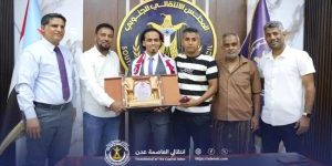 نادي شعب حضرموت يكرم السقاف نظير دعمه للرياضة والشباب