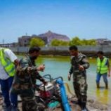 الحزام الأمني ينضم لفرق انقاذ المدينة في حملة إغاثية شملت المناطق المنكوبة بسبب السيول في العاصمة عدن