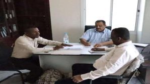 فريق التوجيه والرقابة الرئاسية يطلع على نشاط الإدارات التنفيذية بانتقالي محافظة لحج