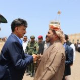المحافظ الثقلي يستقبل قائد القوات الخاصة اللواء فضل باعش في مطار سقطرى الدولي