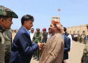 المحافظ الثقلي يستقبل قائد القوات الخاصة اللواء فضل باعش في مطار سقطرى الدولي