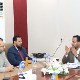 الوزير العكبري يلتقي وكيلا محافظة عدن شيخ والكاف لمناقشة استقرار الأوضاع التربوية والتعليمية