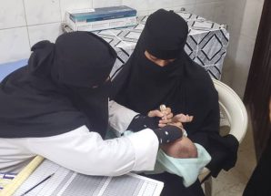 بحضور رسمي من وزارة الصحة تدشين الحملة الوطنية التانية للتحصين ضد شلل الأطفال في مديرية التواهي