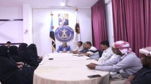 فريق التوجيه والرئاسة يلتقي ممثلي الجمعيات النسوية في محافظة المهرة