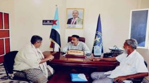 رئيس تنفيذية الانتقالي يجتمع بمدير البحث الجنائي في محافظة أبين للبث في سير الاداء وأبزر الصعوبات التي تواجه الإدارة