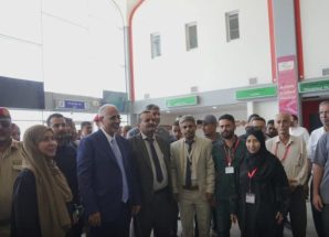 الرئيس الزُبيدي يودّع طلاب المنحة الدراسية الإماراتية إلى أبوظبي ويحثهم على التميز العلمي