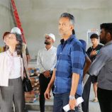 وفد فرنسي يزور مشروع ترميم سينما برافين “أروى” بالعاصمة عدن