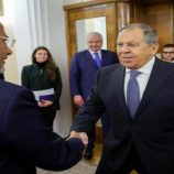 قراءة سياسية لزيارة الرئيس الزبيدي إلى روسيا الاتحادية