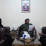 محافظ سقطرى يلتقي مديرة مركز الأسر المنتجة ويؤكد دعم جهود تمكين المرأة