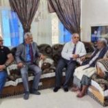 فريق التوجيه والرقابة الرئاسي يطمئن على صحة المناضل أحمد بامعلم بالمكلا