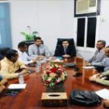 بن عفرار يلتقي قيادة المؤسسة المحلية للمياه والصرف الصحي بساحل حضرموت ويشيد بأدائها