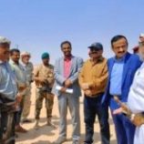 محافظ شبوة يدشن مشروع توسعة المدخل الغربي لعتق