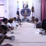 الفريق الرئاسي يلتقي أعضاء الجمعية الوطنية ومجلس المستشارين بمديرية الغيضة