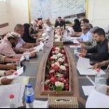 تنفيذي المنصورة يناقش سير أداء مكتب الصناعة والتجارة