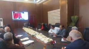 الوزير الوالي يترأس اجتماع لمدراء مكاتب المؤسسة العامة للتامينات الاجتماعية في المحافظات عبر برنامج الزوم