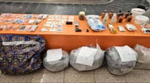 مطار سيئون الدولي: ضبط مطلوبين وإحباط تهريب في سلسلة إنجازات أمنية