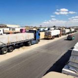 تحرك قافلة مساعدات من مصر إلى قطاع غزة