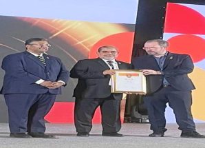 منتدى QS العربي يكرّم جامعة حضرموت في مسقط ضمن الجامعات المتميزة لعام 2026