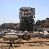 مركز حقوقي يرصد 34 شهيداً بانتهاكات وقف النار في غزة