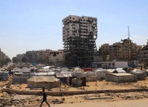 مركز حقوقي يرصد 34 شهيداً بانتهاكات وقف النار في غزة