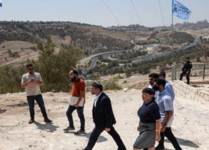 تحقيق كندي يكشف دعم جمعيات خيرية للاستيلاء على أراضٍ فلسطينية