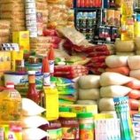 ارتفاع جديد لأسعار المواد الغذائية في العاصمة عدن ومواطنون يطالبون الصناعة والتجارة بالتدخل