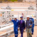 وزير الدولة محافظ العاصمة عدن يشيد بدور محافظ شبوة باستمرار تزويد محطات كهرباء عدن بالنفط الخام